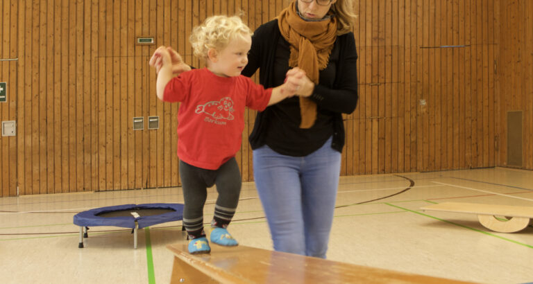 Eltern und Kind Turnen